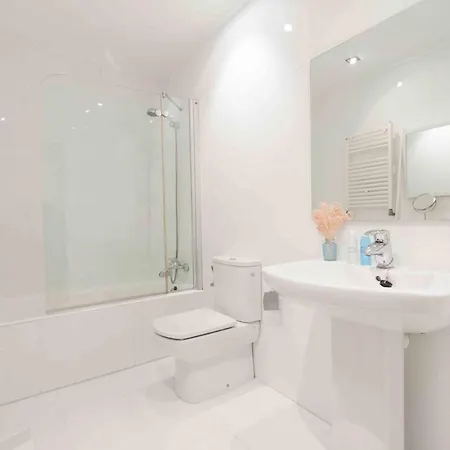 The Collection Gipuzkoa * San Sebastián